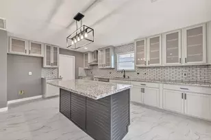 9226 MacMillan Ln, Houston, TX 77083 - Photo 17