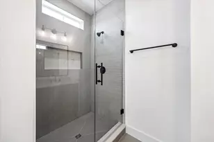 756 Curtin St, Houston, TX 77018 - Photo 21