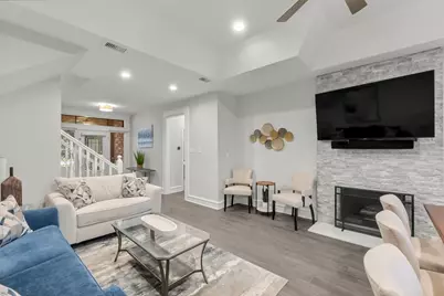 122 E Placid Hill Circle, The Woodlands, TX 77381 - Photo 11