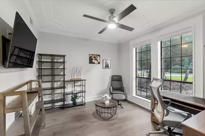 122 E Placid Hill Circle, The Woodlands, TX 77381 - Photo 9