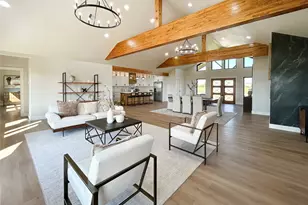 619 Chuckwagon Trail, Angleton, TX 77515 - Photo 11