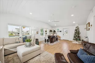 218 Kameha Dr, Tiki Island, TX 77554 - Photo 7