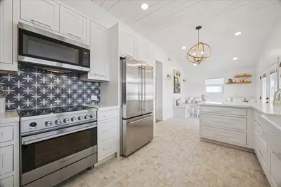 218 Kameha Drive, Tiki Island, TX 77554 - Photo 11