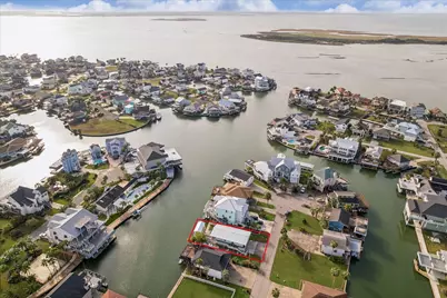 218 Kameha Drive, Tiki Island, TX 77554 - Photo 37