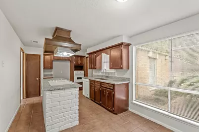 2922 Hunters Glen Drive, Missouri City, TX 77459 - Photo 3