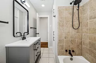 801 Woodcrest Dr, Houston, TX 77018 - Photo 9