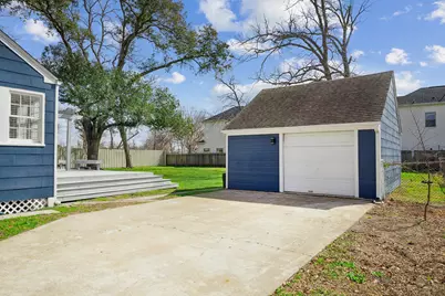 801 Woodcrest Drive, Houston, TX 77018 - Photo 17