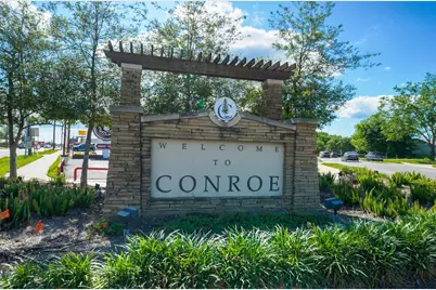 406 E Phillips Street, Conroe, TX 77301 - Photo 5