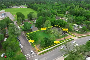 406 E Phillips St, Conroe, TX 77301 - Photo 3