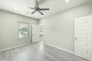 8157 Tate St, Houston, TX 77028 - Photo 9