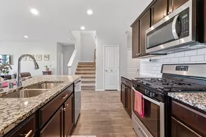 723 Acacia Park Lane, Rosharon, TX 77583 - Photo 11