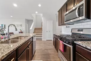 723 Acacia Park Ln, Rosharon, TX 77583 - Photo 11