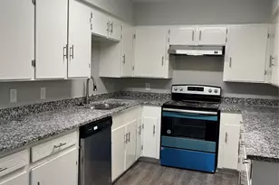 1418 2nd Ave N, Texas City, TX 77590 - Photo 3
