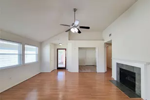 8611 Pool Creek Dr, Houston, TX 77095 - Photo 9