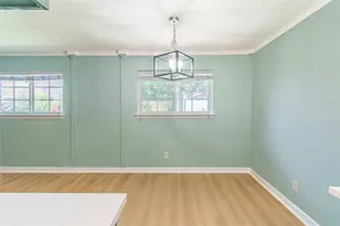 12906 Southspring Dr, Houston, TX 77047 - Photo 9