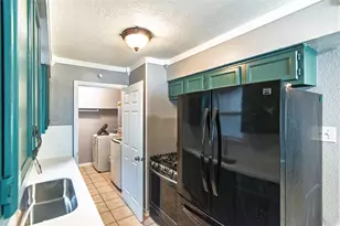 12906 Southspring Dr, Houston, TX 77047 - Photo 5