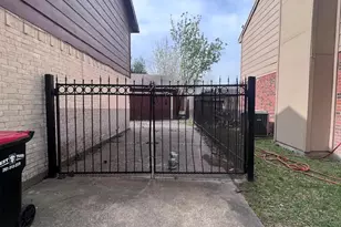 11331 Featherstar Ln, Houston, TX 77067 - Photo 11
