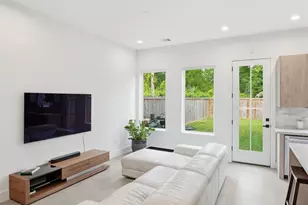 6042 Cebra St, Houston, TX 77091 - Photo 5