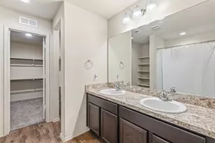 15426 Bonita Grulla Way, Houston, TX 77049 - Photo 13