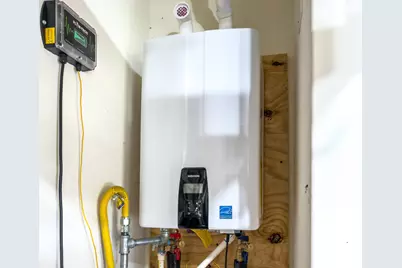 7588 Tyler Run Boulevard, Conroe, TX 77304 - Photo 33