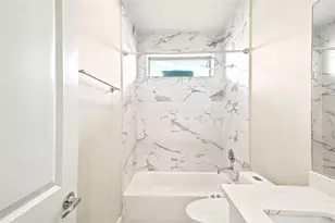 2974 Alice St, Houston, TX 77054 - Photo 11