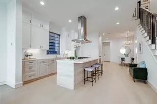 1012 E 26th St, Houston, TX 77009 - Photo 9