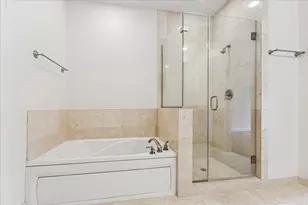 2211 Briarglen Dr, Houston, TX 77027 - Photo 11