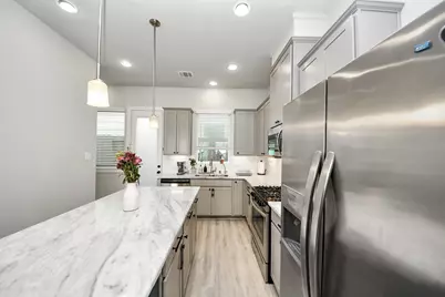 9017 Lonestar Creekbend Lane, Houston, TX 77080 - Photo 13