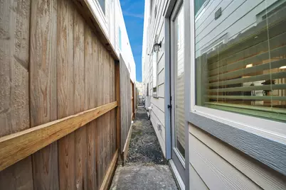 9017 Lonestar Creekbend Lane, Houston, TX 77080 - Photo 37