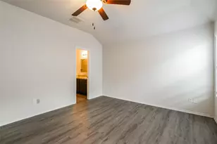 356 Upper Creek Dr, Willis, TX 77378 - Photo 5
