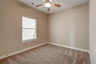1215 Wentworth St, Houston, TX 77004 - Photo 5