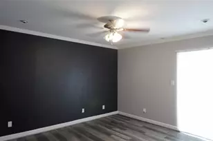 8427 Hearth Dr, Houston, TX 77054 - Photo 7