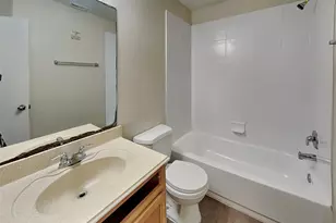 12038 Green Butte Ct, Houston, TX 77044 - Photo 19