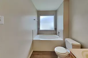 12038 Green Butte Ct, Houston, TX 77044 - Photo 11