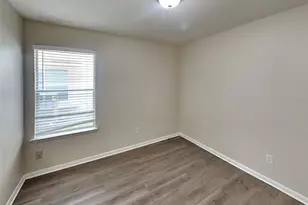 12038 Green Butte Ct, Houston, TX 77044 - Photo 17