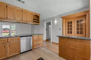 10319 Dunvegan Way, Houston, TX 77013 - Photo 19