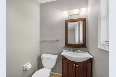 10319 Dunvegan Way, Houston, TX 77013 - Photo 13
