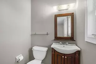 10319 Dunvegan Way, Houston, TX 77013 - Photo 13
