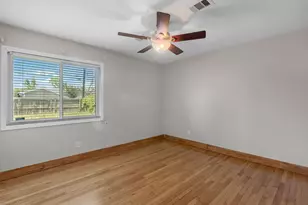 10319 Dunvegan Way, Houston, TX 77013 - Photo 11
