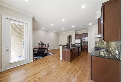 15 Laurelwood Drive, Houston, TX 77058 - Photo 11
