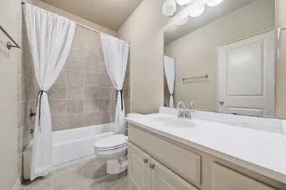 15 Laurelwood Drive, Houston, TX 77058 - Photo 29