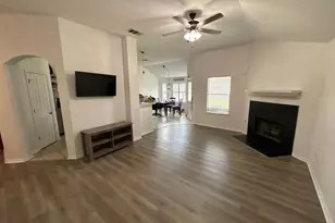 5003 Daymon Ct, Hutto, TX 78634 - Photo 9