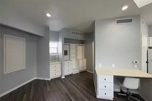 7901 Cambridge St, Houston, TX 77054 - Photo 17