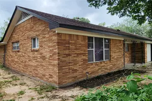 4921 Nina Lee Ln, Houston, TX 77092 - Photo 3