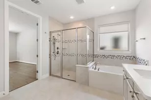 11 Floral Vista Dr, Tomball, TX 77375 - Photo 29