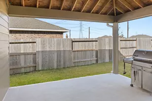 9226 Harvest Steel Dr, Baytown, TX 77521 - Photo 23