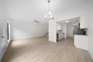 8433 Wednesbury Ln, Houston, TX 77074 - Photo 3