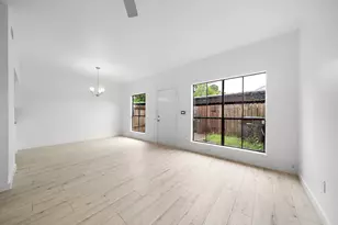 8433 Wednesbury Ln, Houston, TX 77074 - Photo 5