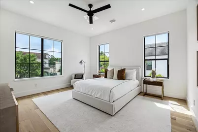 4002 Meadow Lake Lane, Houston, TX 77027 - Photo 27