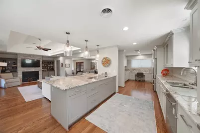 5058 Yarwell Drive, Houston, TX 77096 - Photo 13